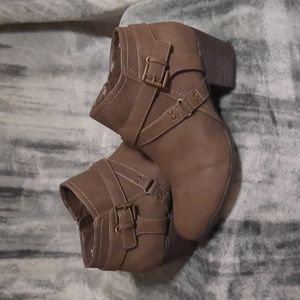 Ankle boots